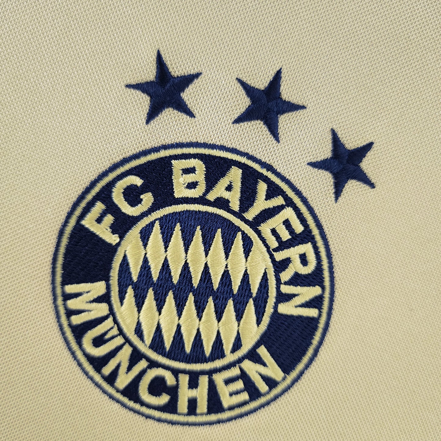 BAYERN MUNICH I 2004 MEN (RETRO)