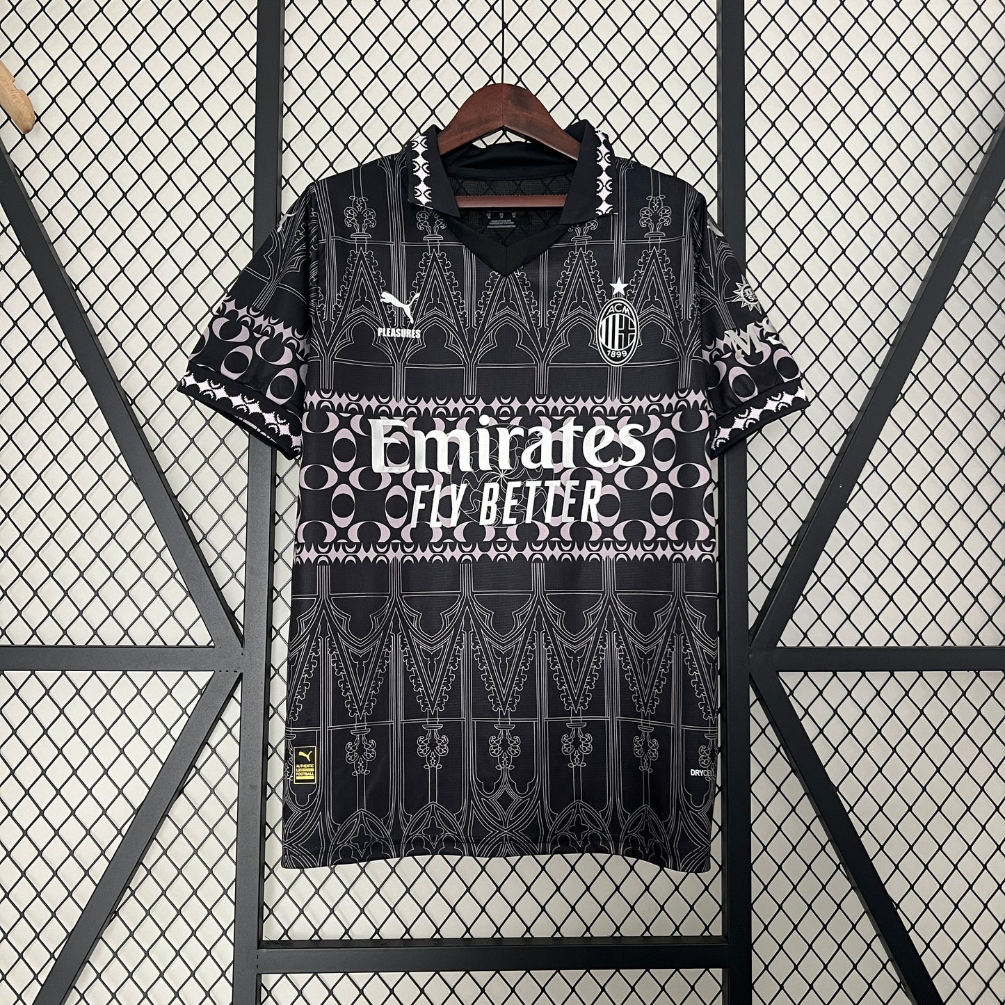 MILAN BLACK 23/24 MEN