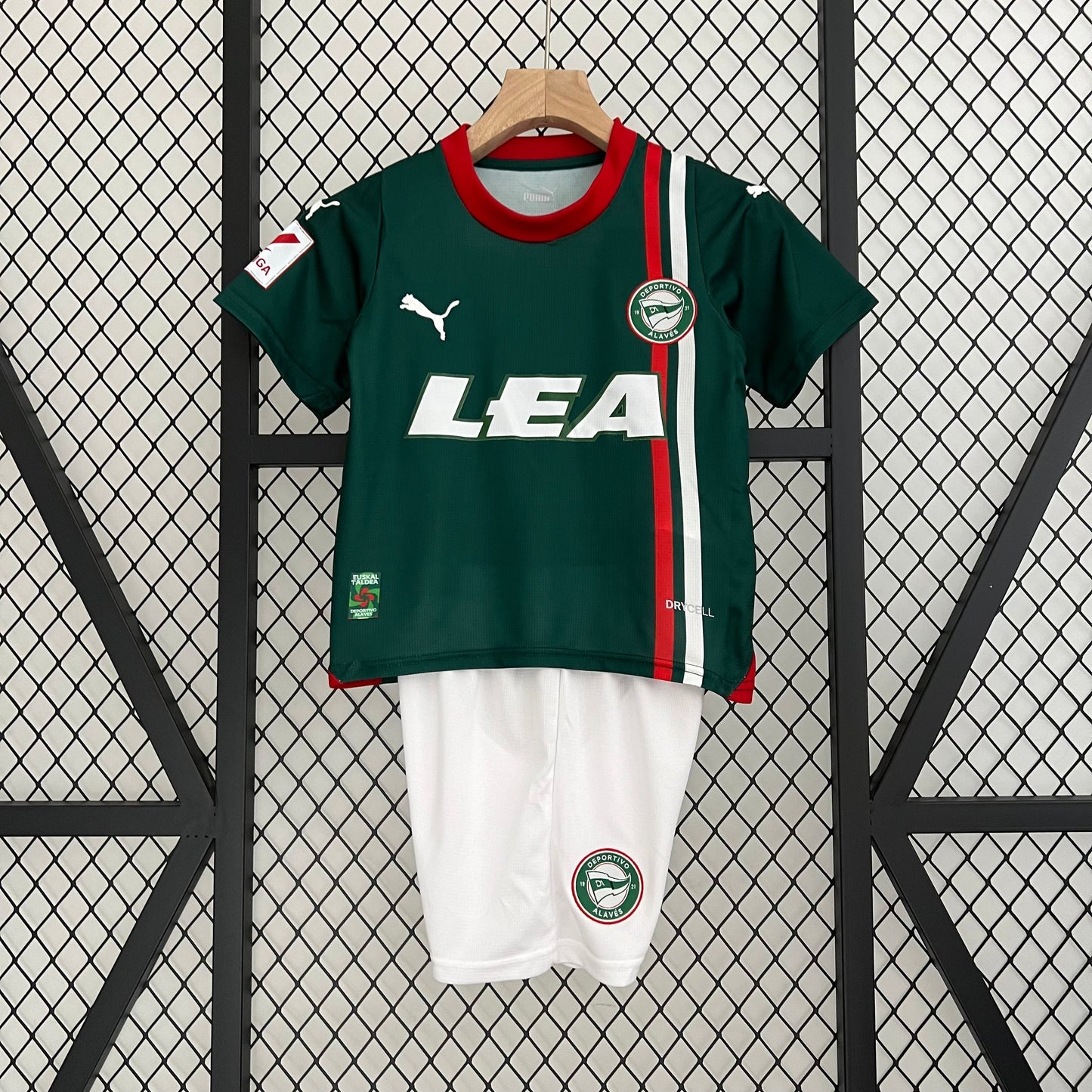 ALAVÉS II 23/24 KIDS KIT