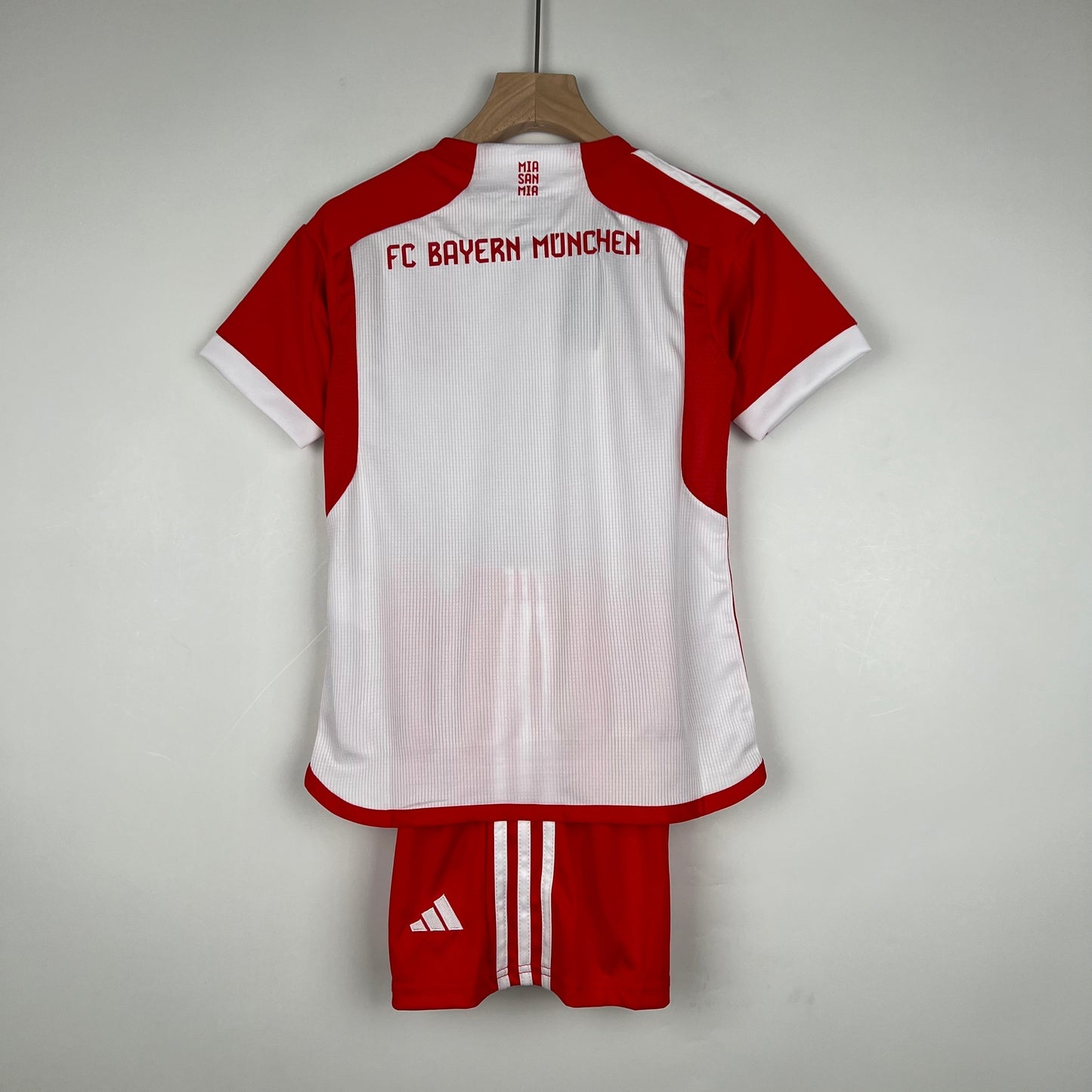 BAYERN MUNICH I 23/24 KIDS KIT