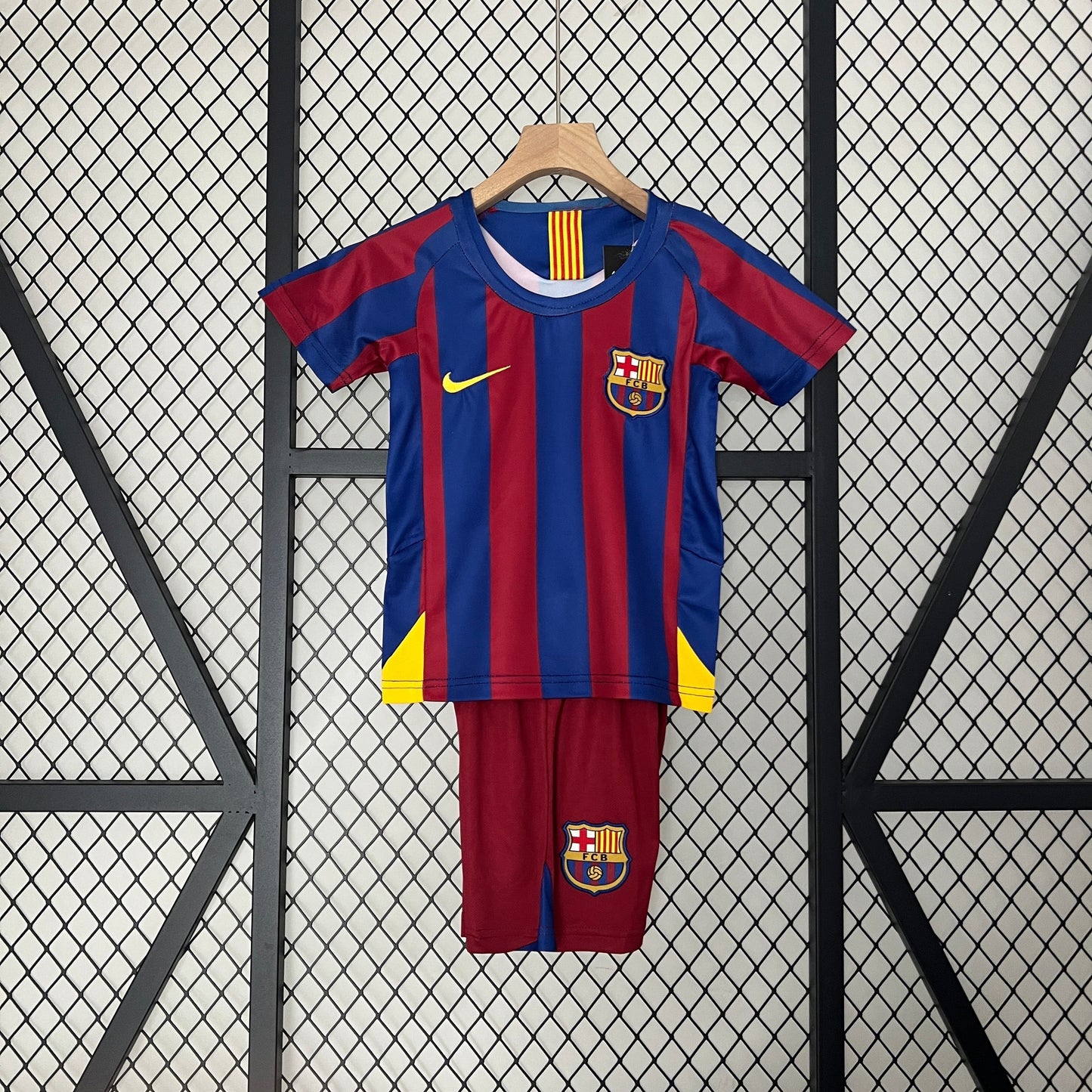 JERSEY BARCELONA I 05/06 KIDS KIT (RETRO)