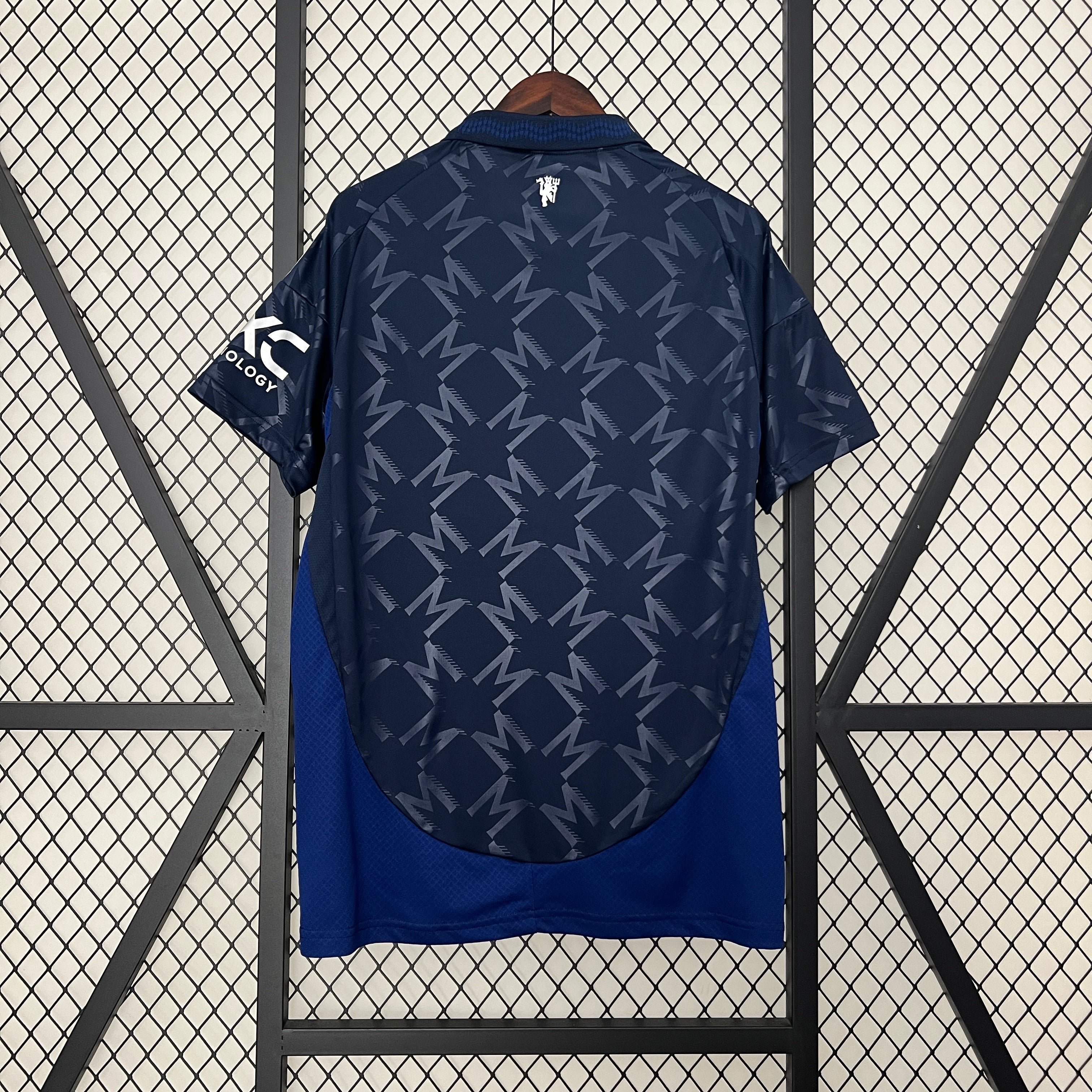 24/25 MANCHESTER UNITED AWAY