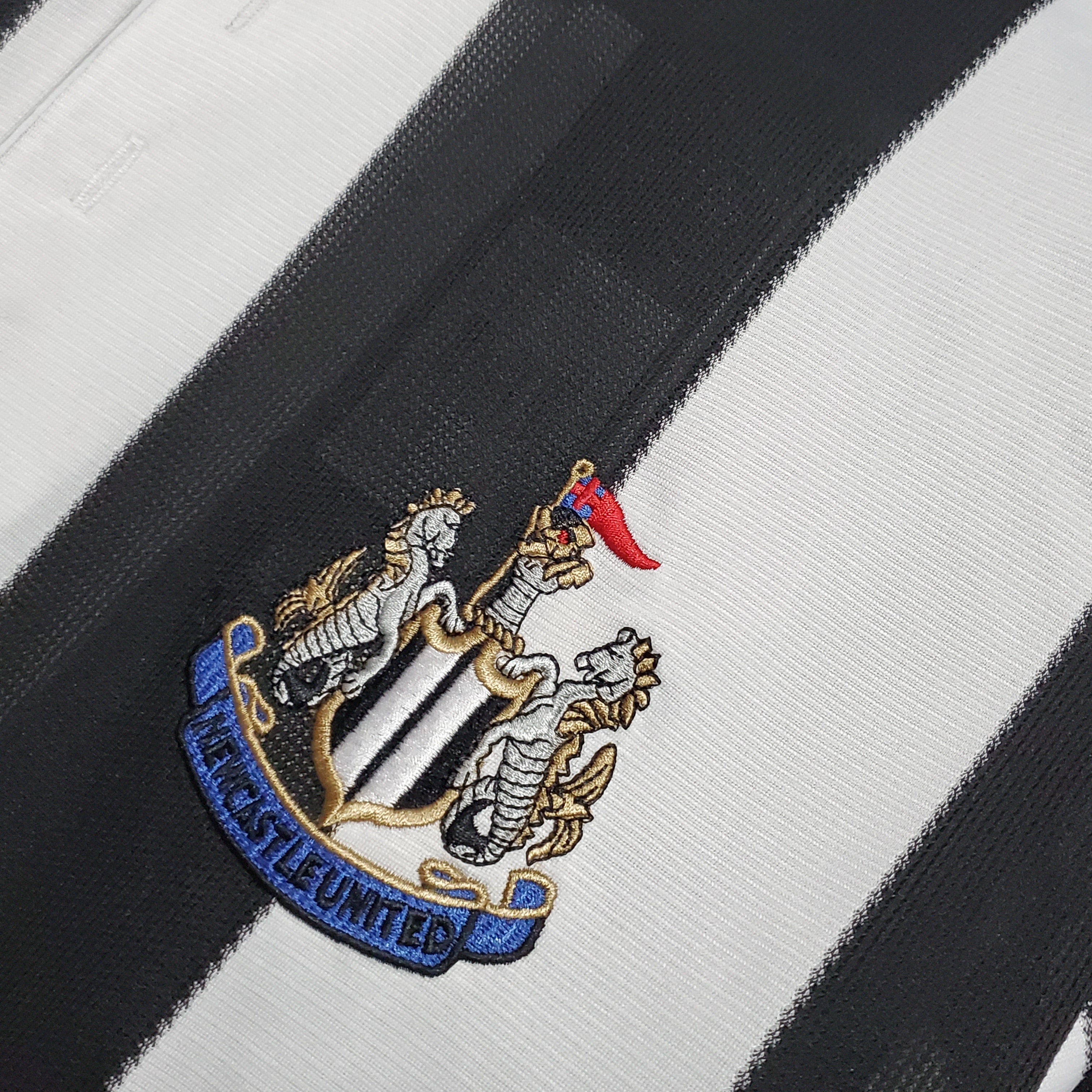 NEWCASTLE l 95/97 MEN (RETRO)