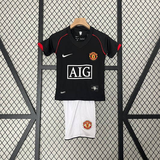 JERSEY MANCHESTER UNITED BLACK 07/08 KIDS KIT (RETRO)