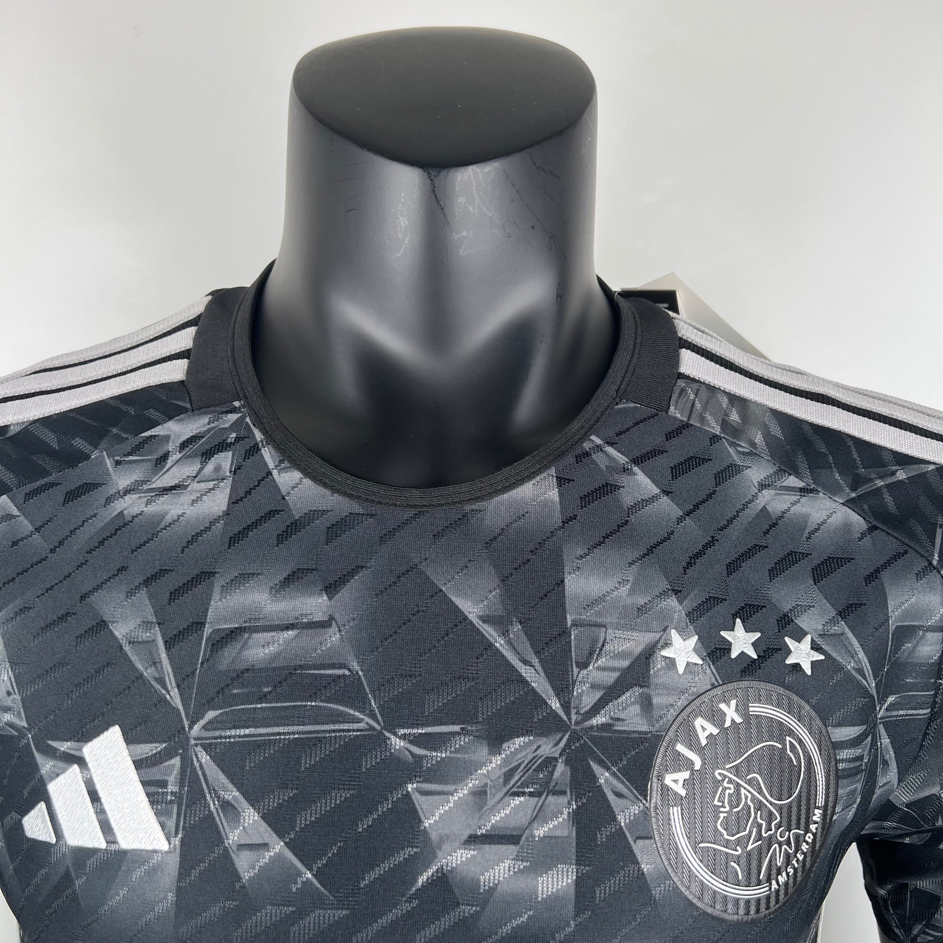 AJAX III 23/24 MEN (PLAYER VERSION)