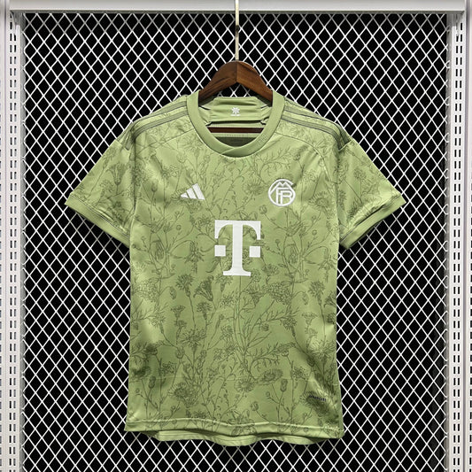 BAYERN MUNICH SPECIAL EDITION BEER FEST 23/24 MEN