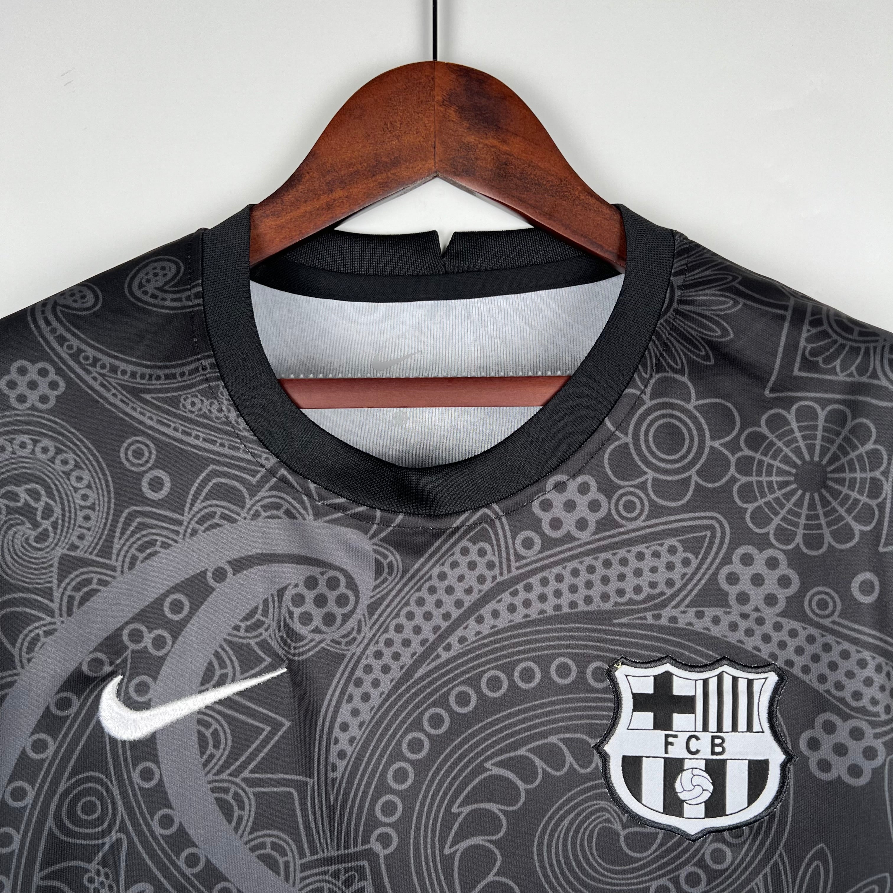 BARCELONA SPECIAL EDITION V 23/24 MEN