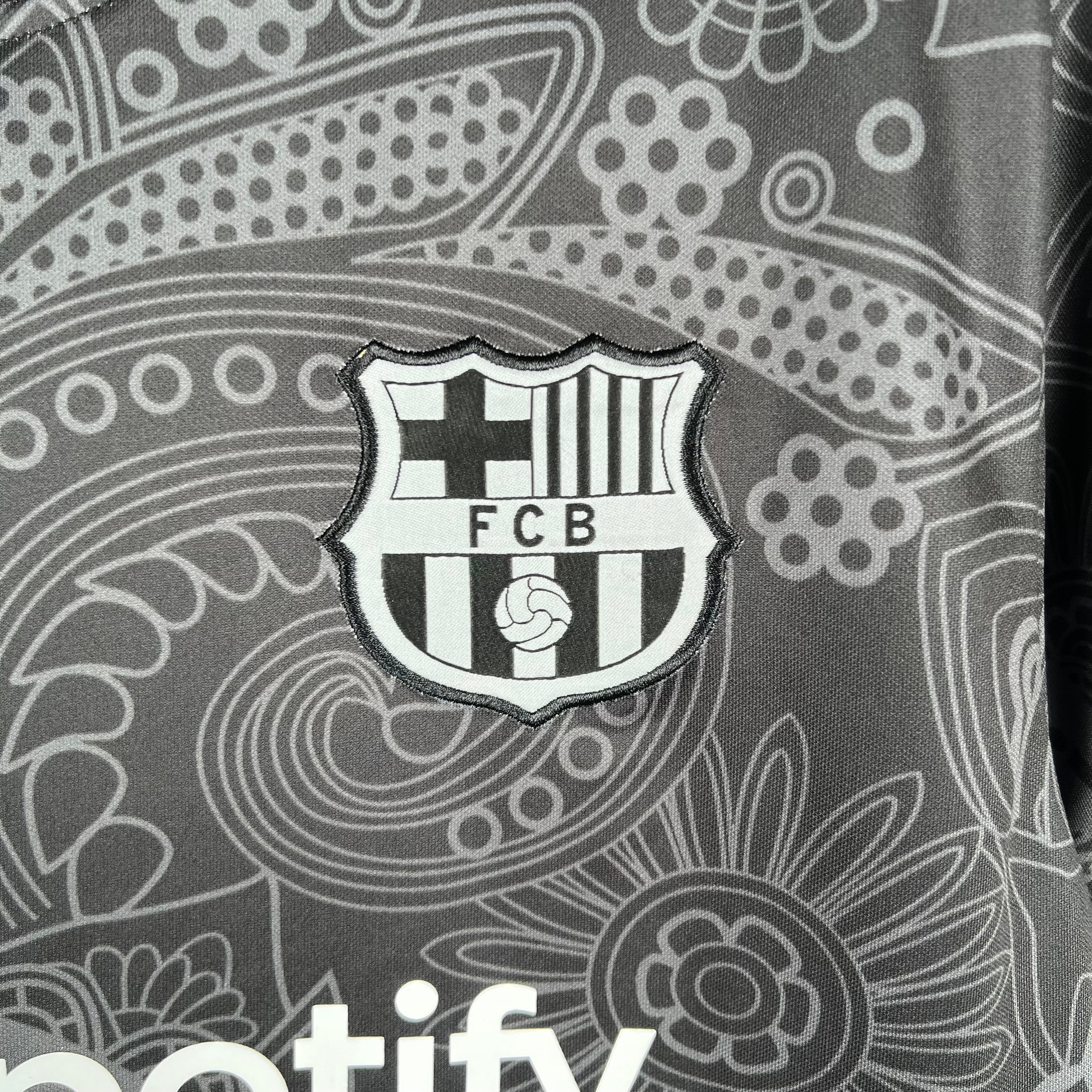 BARCELONA SPECIAL EDITION V 23/24 MEN