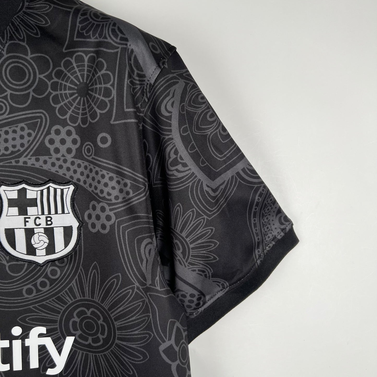 BARCELONA SPECIAL EDITION V 23/24 MEN