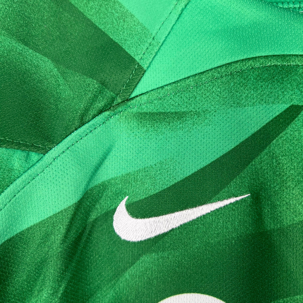 BARCELONA GOALKEEPER/GOALKEEPER I 23/24 KIDS KIT