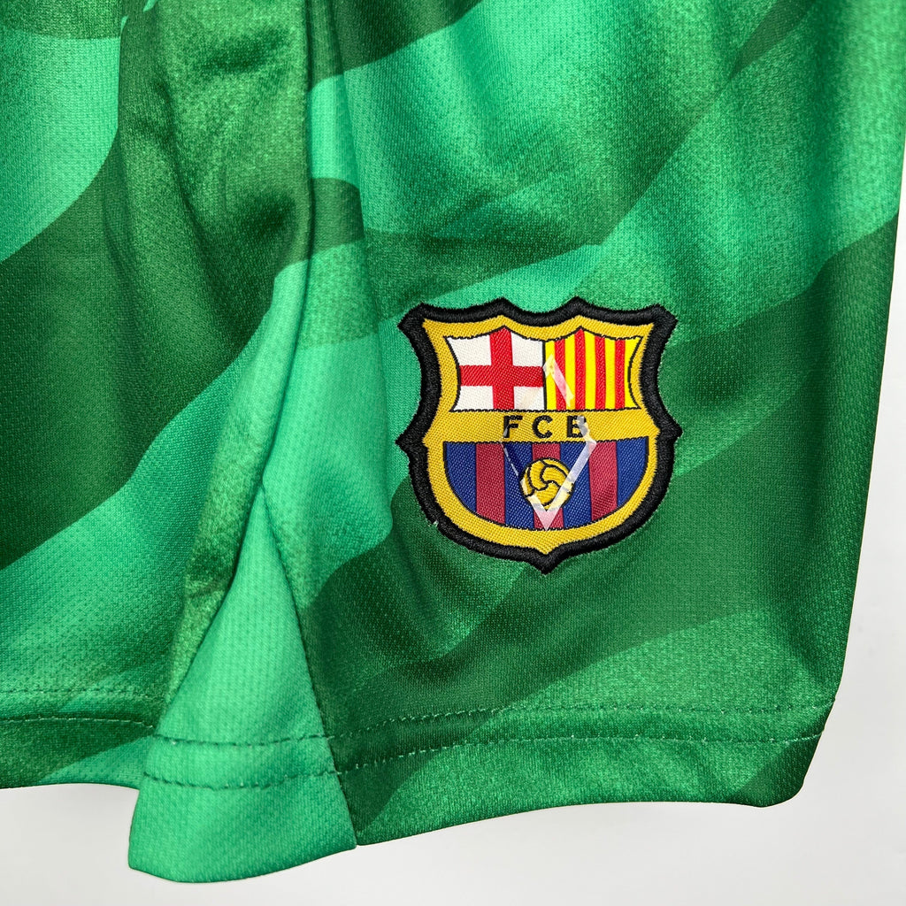 BARCELONA GOALKEEPER/GOALKEEPER I 23/24 KIDS KIT