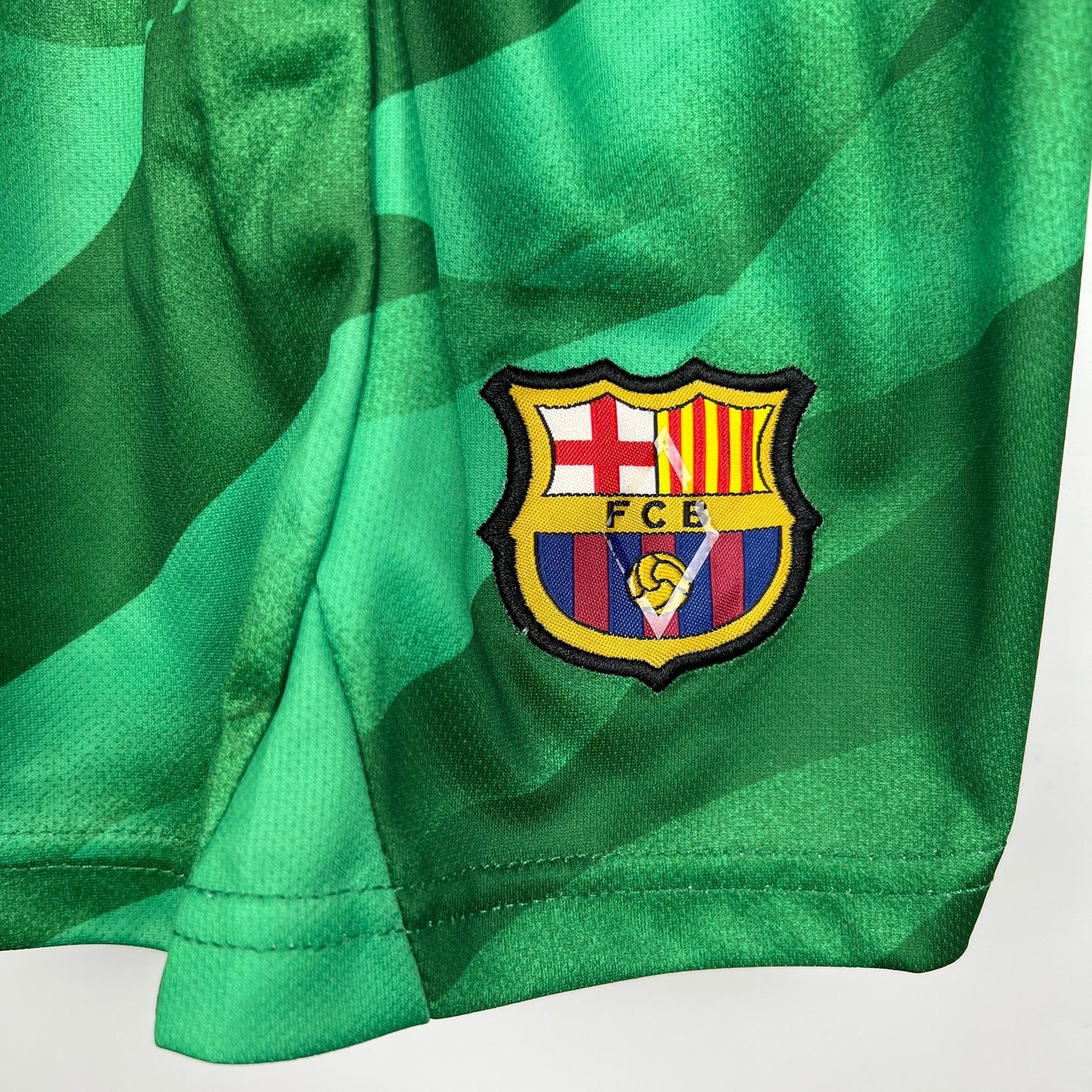 BARCELONA GOALKEEPER/GOALKEEPER I 23/24 KIDS KIT