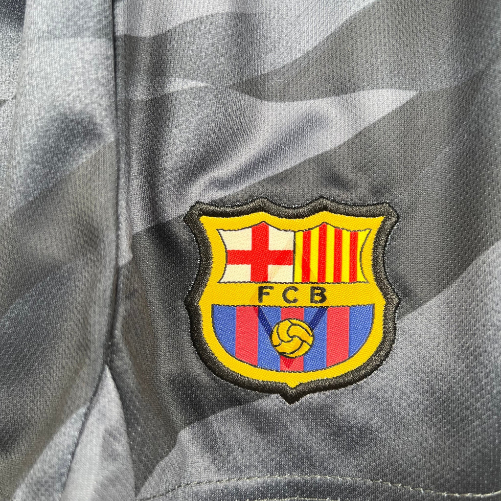 BARCELONA GOALKEEPER/GOALKEEPER II 23/24 KIDS KIT