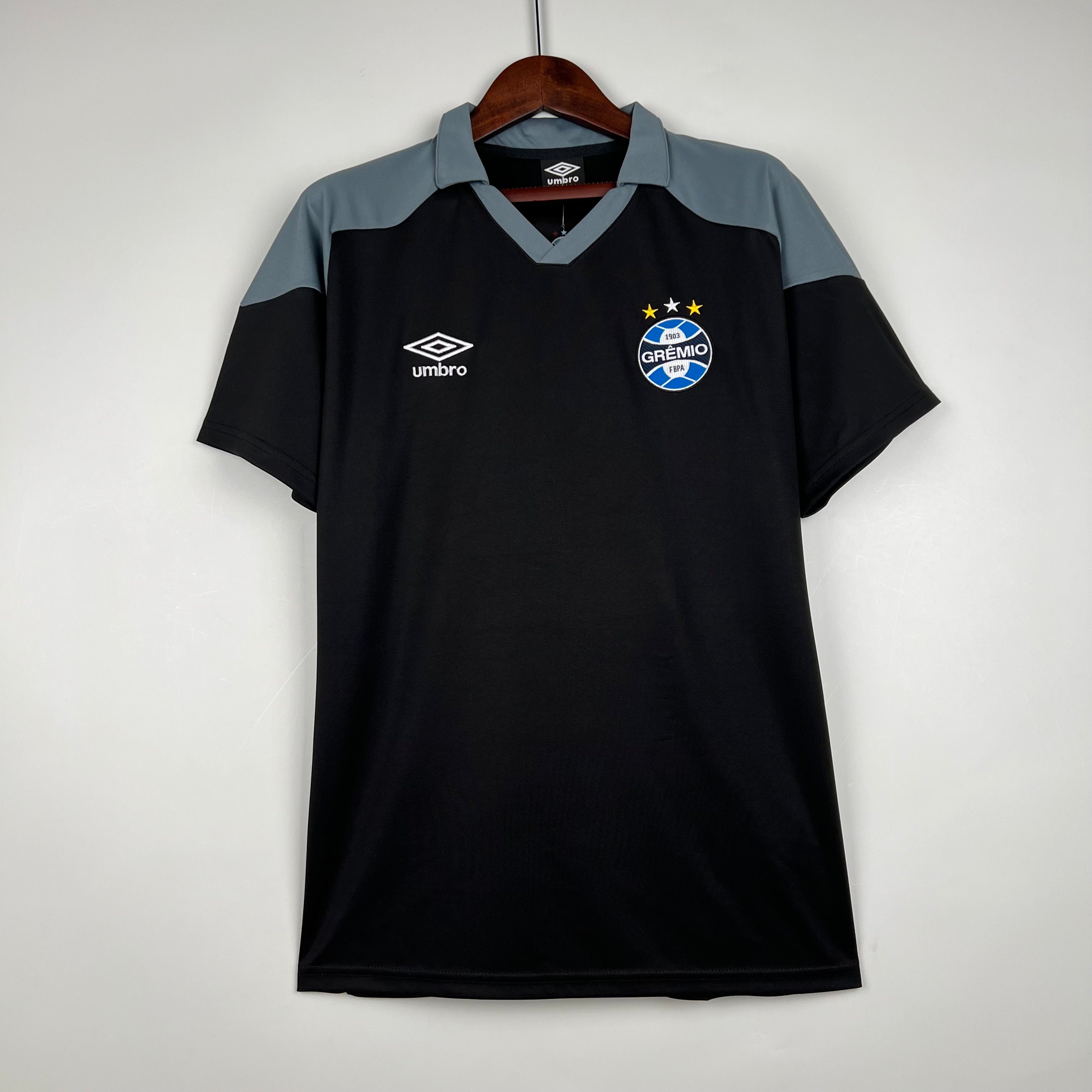 GREMIO TRAINING VI 23/24 MEN