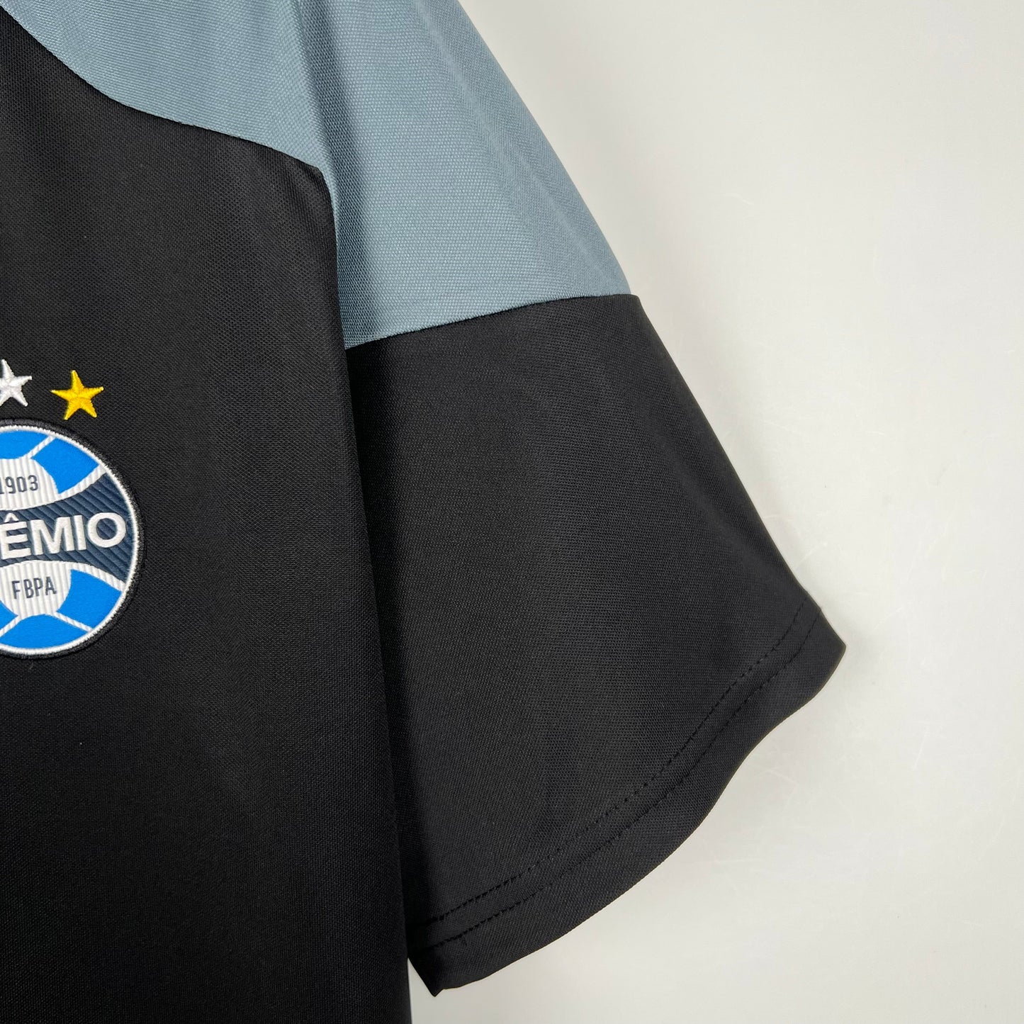 GREMIO TRAINING VI 23/24 MEN
