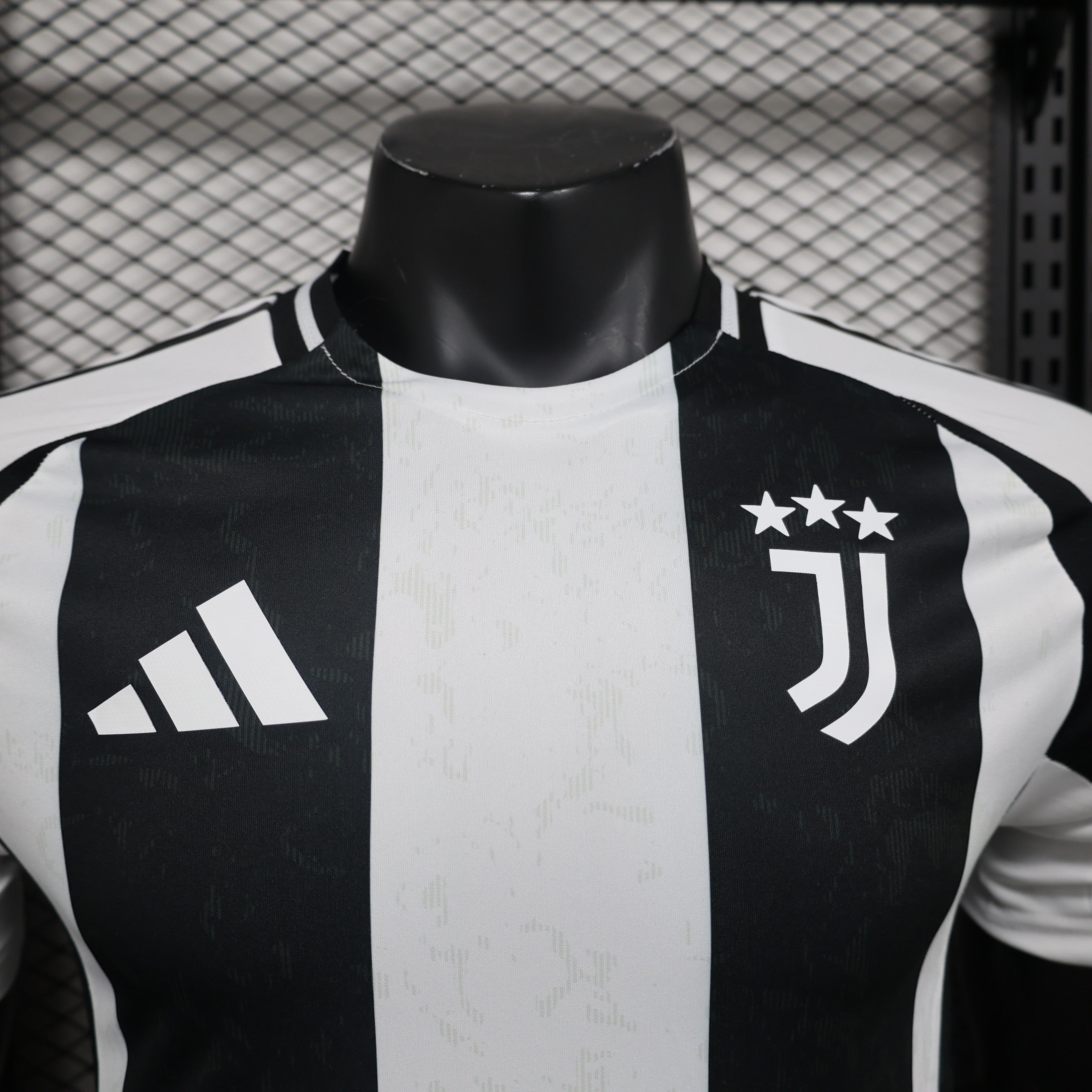 JUVENTUS I 24/25 MEN (PLAYER VERSION)