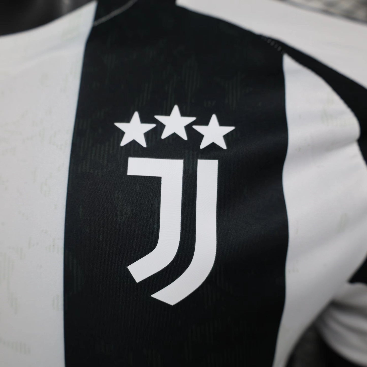 JUVENTUS I 24/25 MEN (PLAYER VERSION)