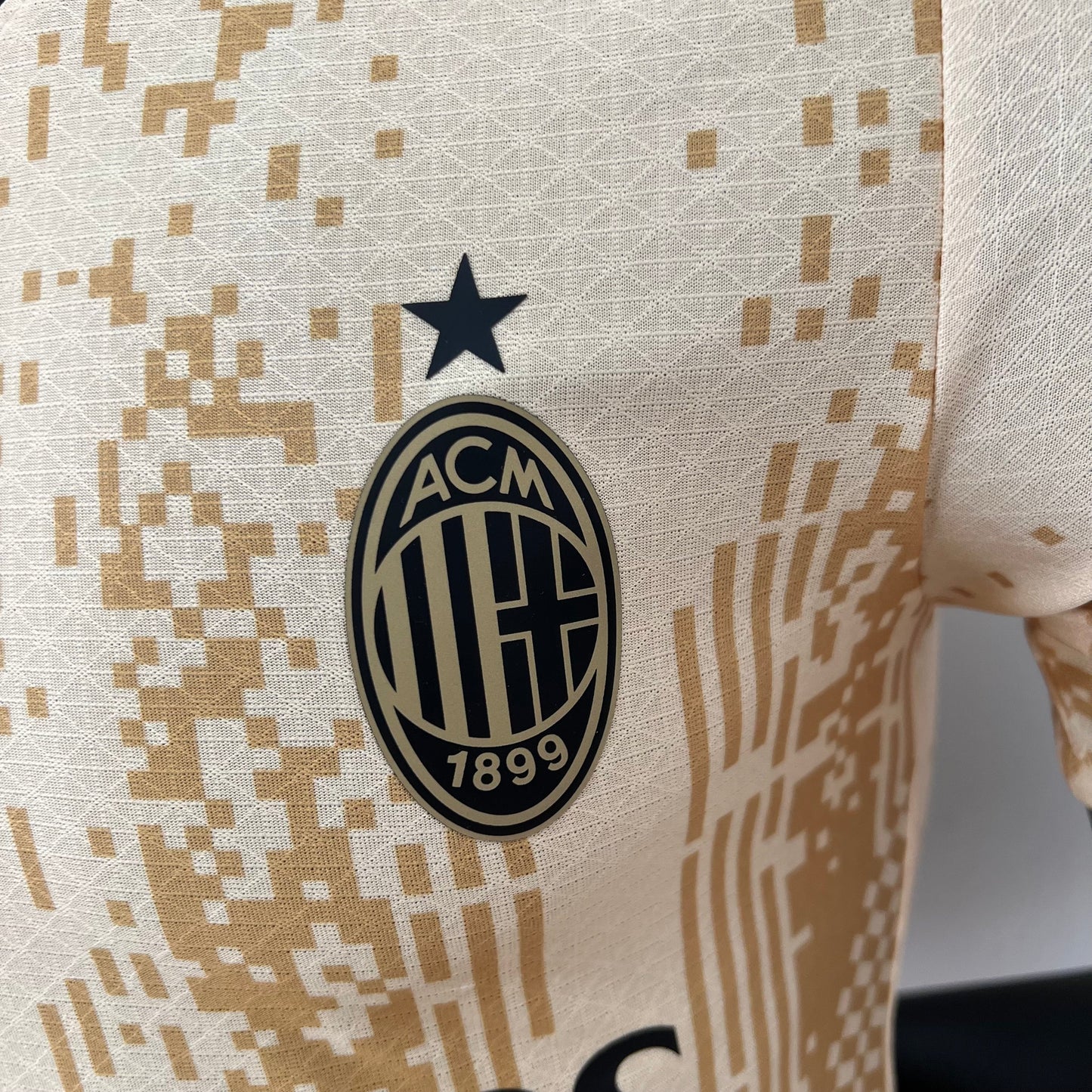 MILAN GOALKEEPER/GOALKEEPER I 23/24 MEN (PLAYER VERSION)