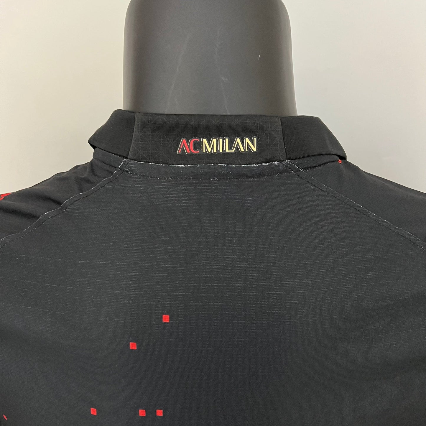 MILAN IV 23/24 MEN (PLAYER VERSION)