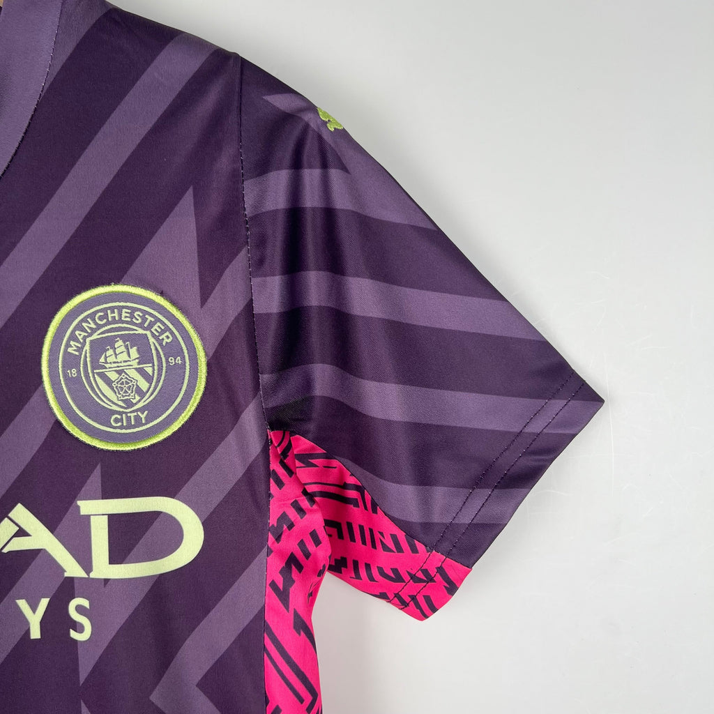 MANCHESTER CITY III GOALKEEPER/GOALKEEPER 23/24 KIDS KIT