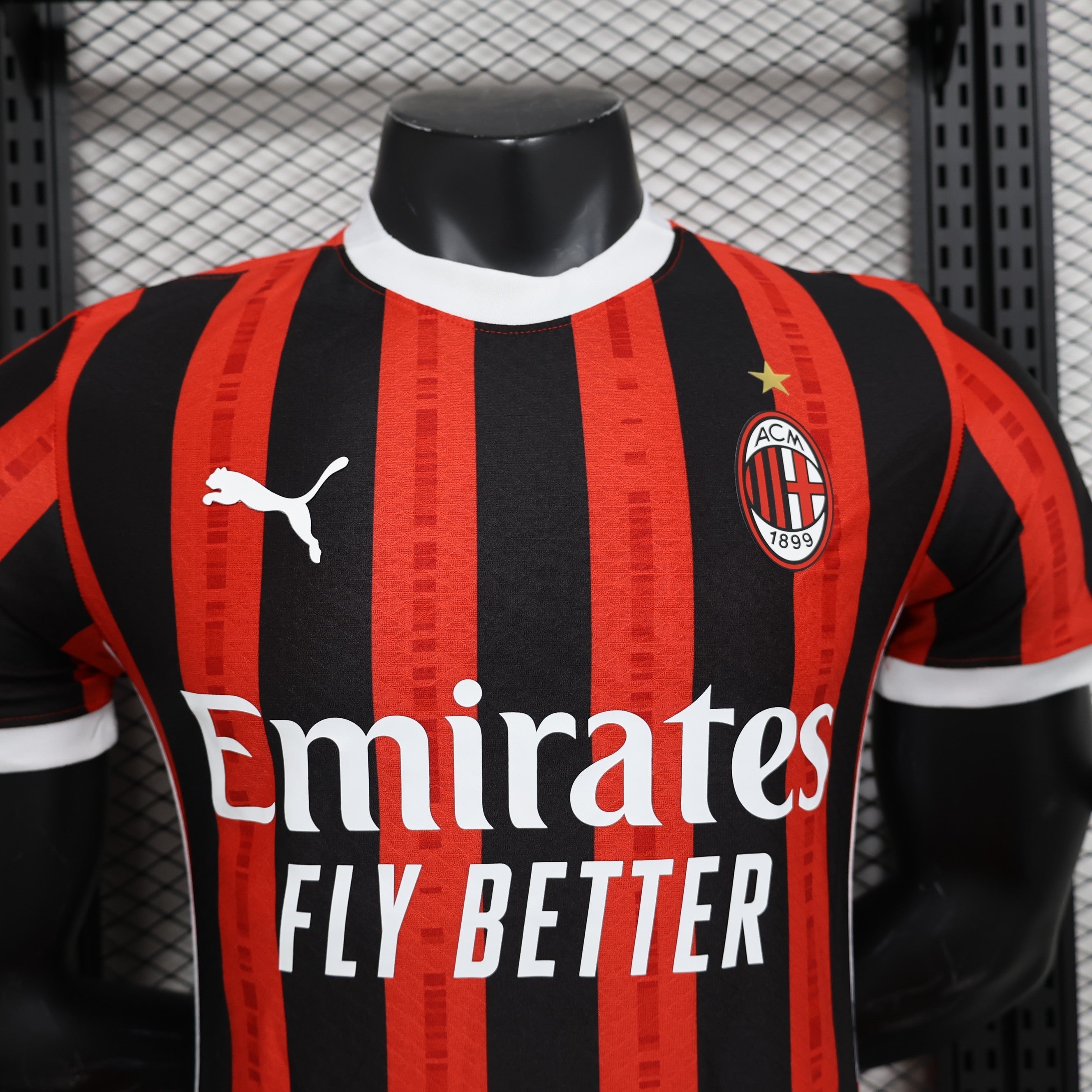 MILAN I 24/25 MEN (PLAYER VERSION)