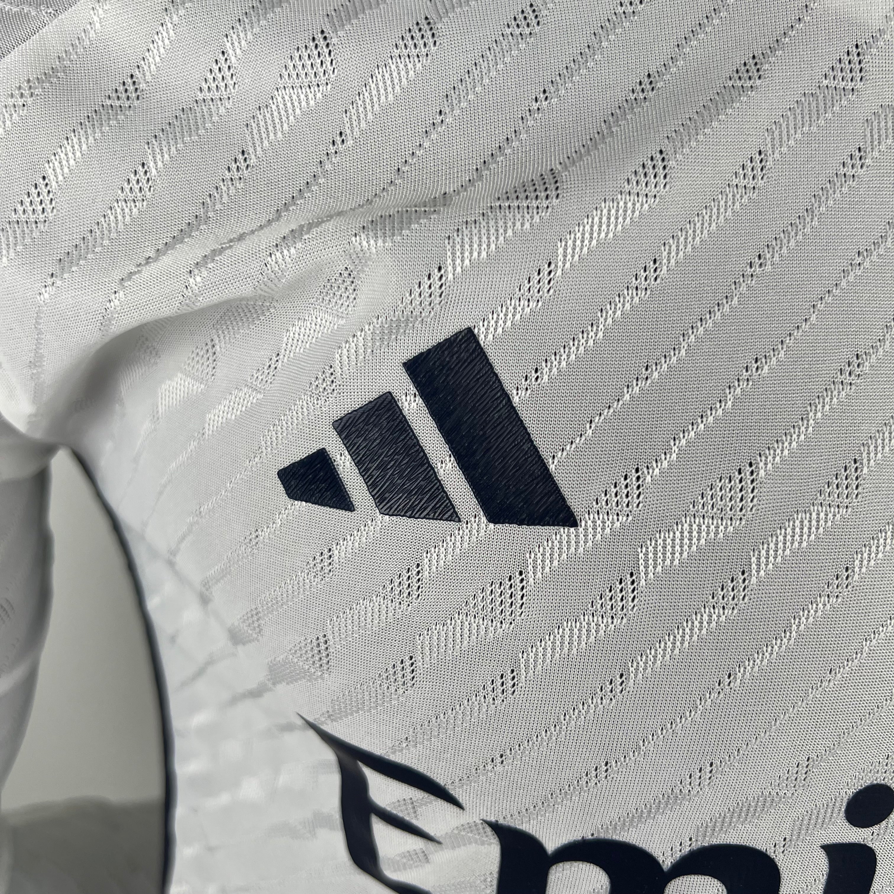 REAL MADRID I 23/24 MEN (PLAYER VERSION) LONG SLEEVE