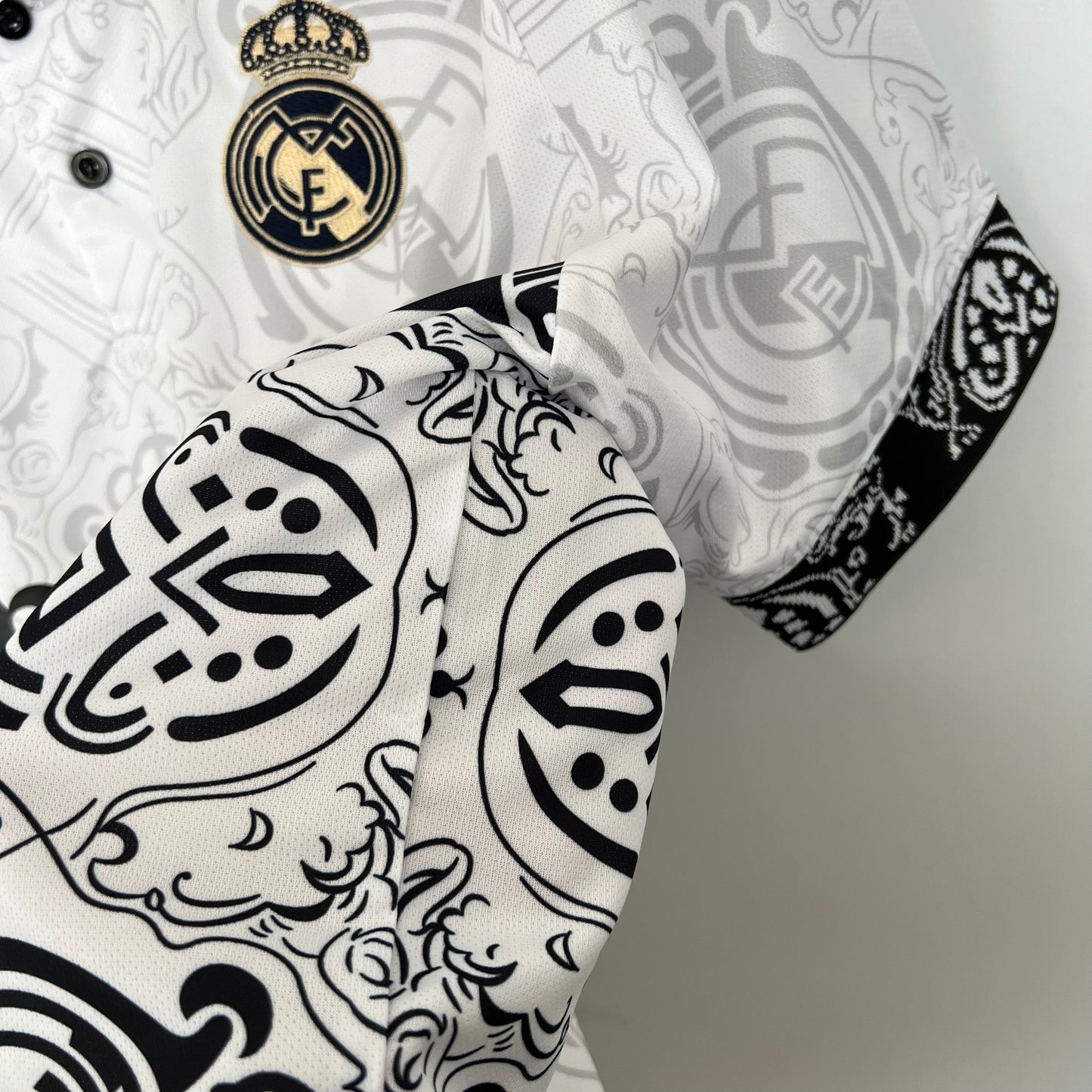 REAL MADRID SPECIAL EDITION V 23/24 MEN