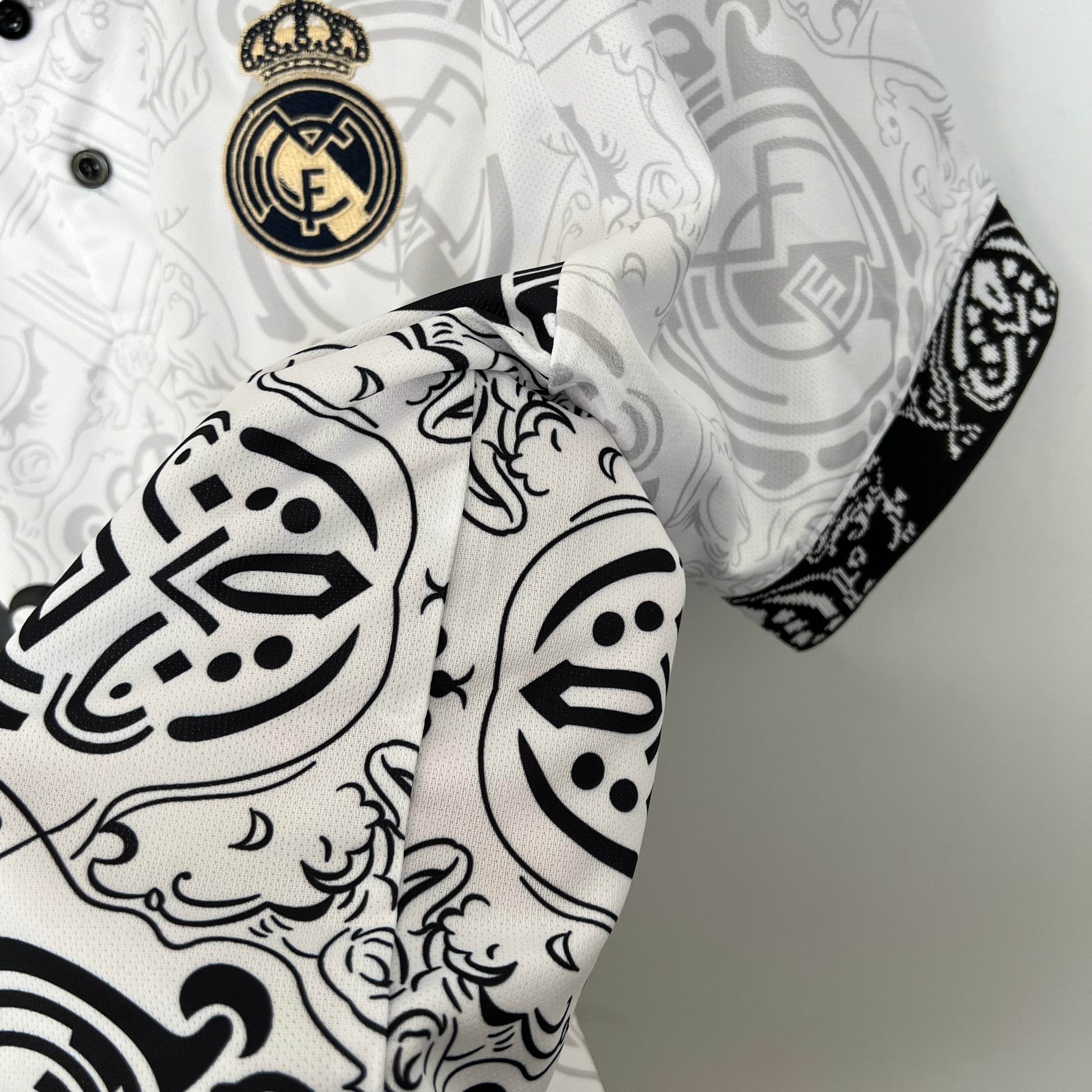 REAL MADRID SPECIAL EDITION V 23/24 MEN