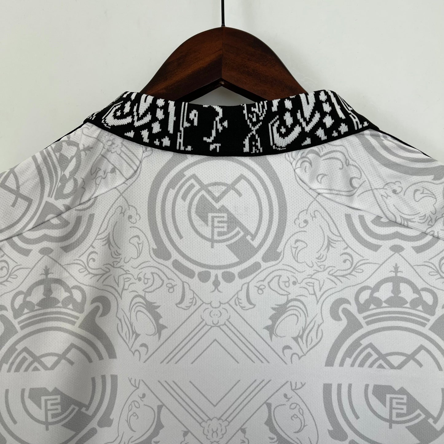 REAL MADRID SPECIAL EDITION V 23/24 MEN