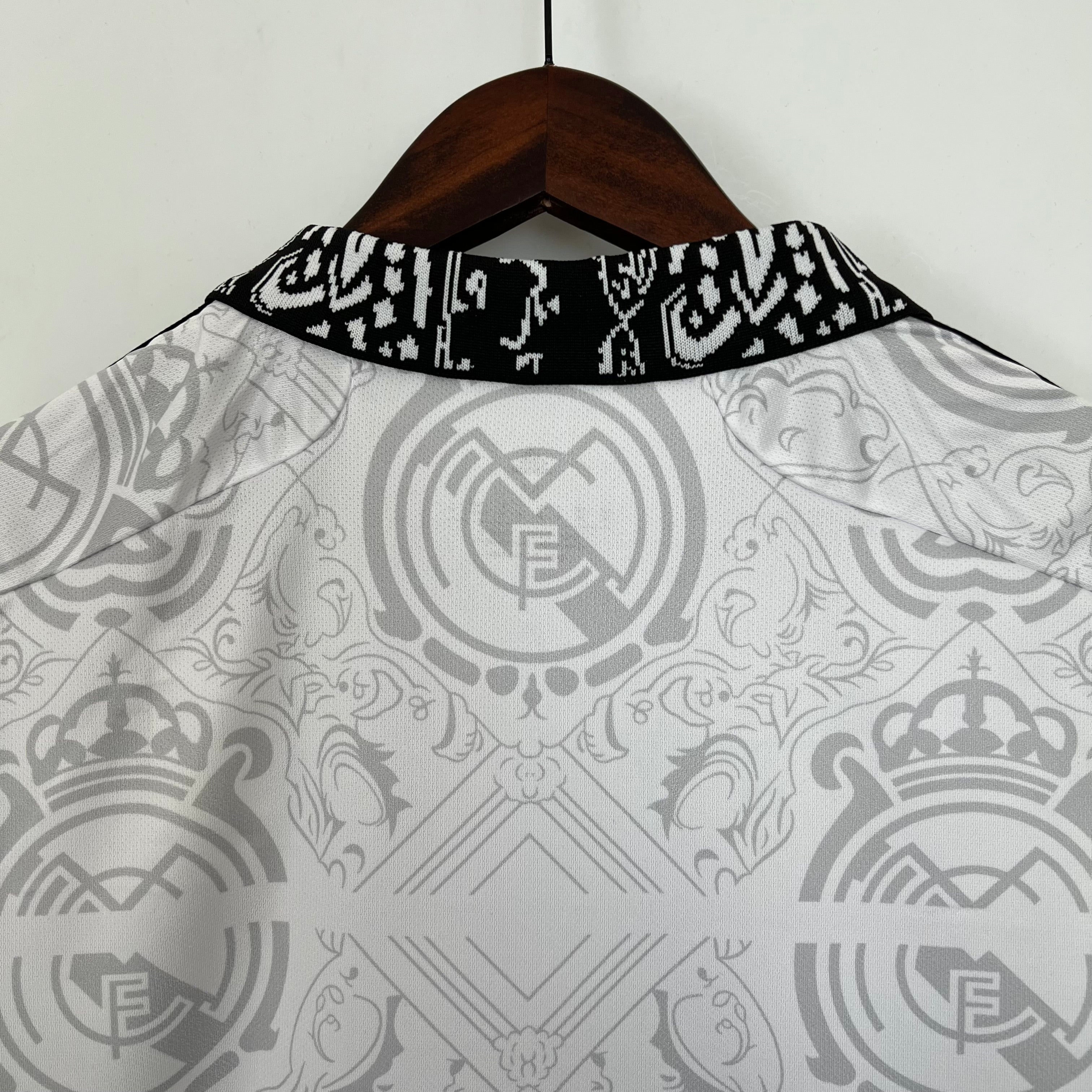 REAL MADRID SPECIAL EDITION V 23/24 MEN