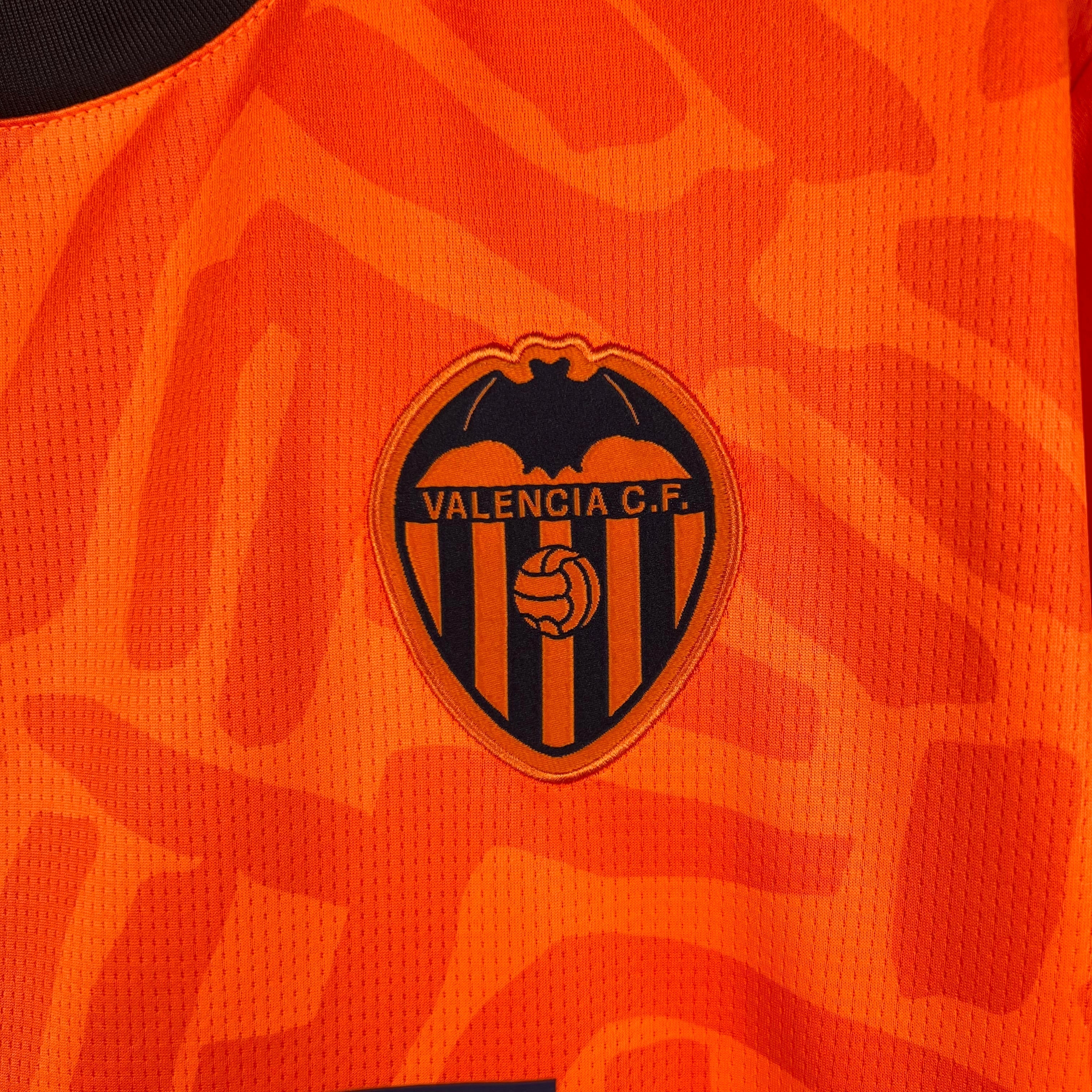 JERSEY VALENCIA III 23/24 MEN