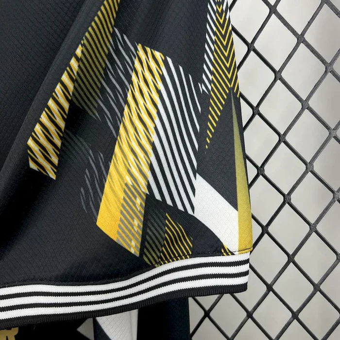 25/26 REAL MADRID SPECIAL EDITION BLACK AND WHITE