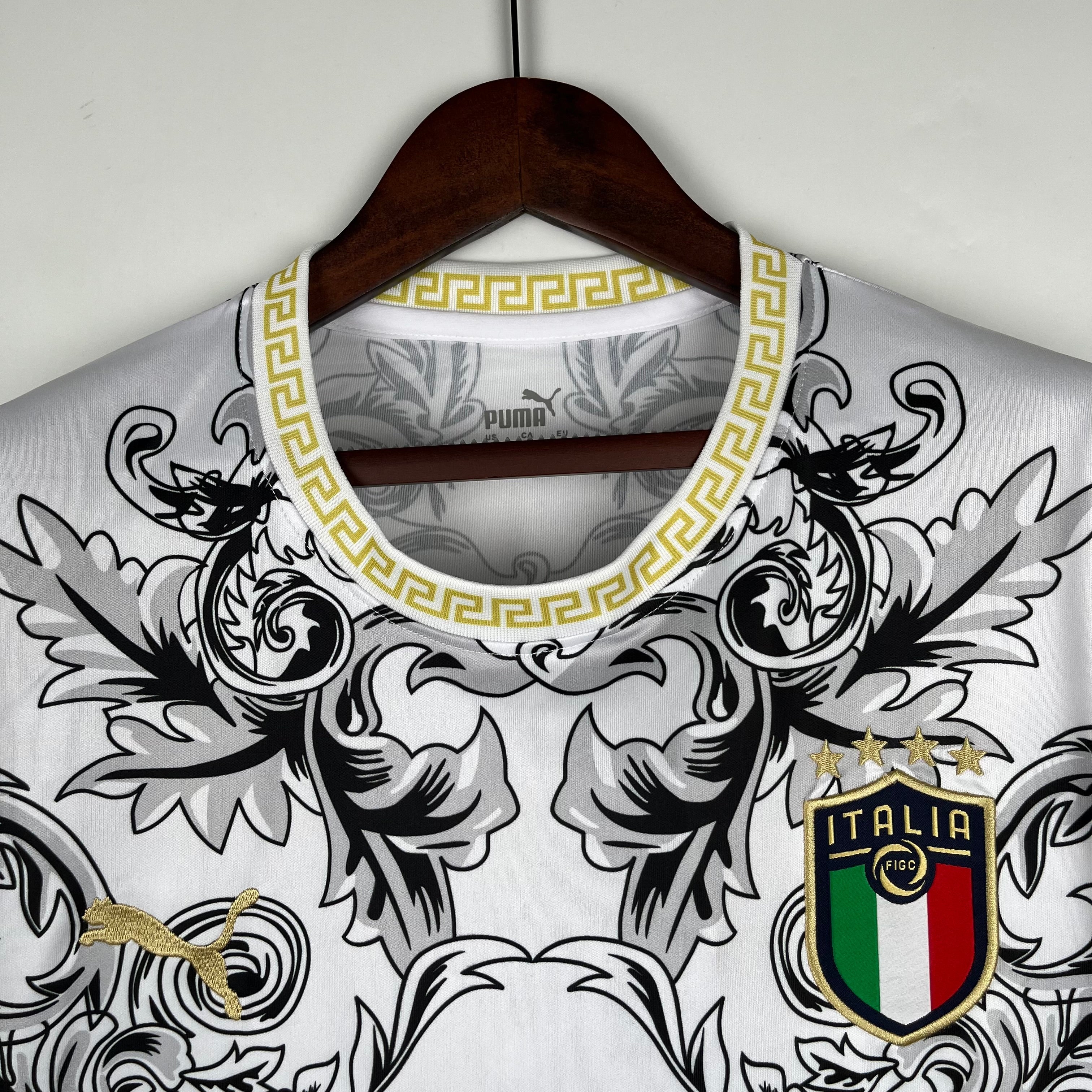 23/24 ITALY SPECIAL EDITION WHITE RETRO
